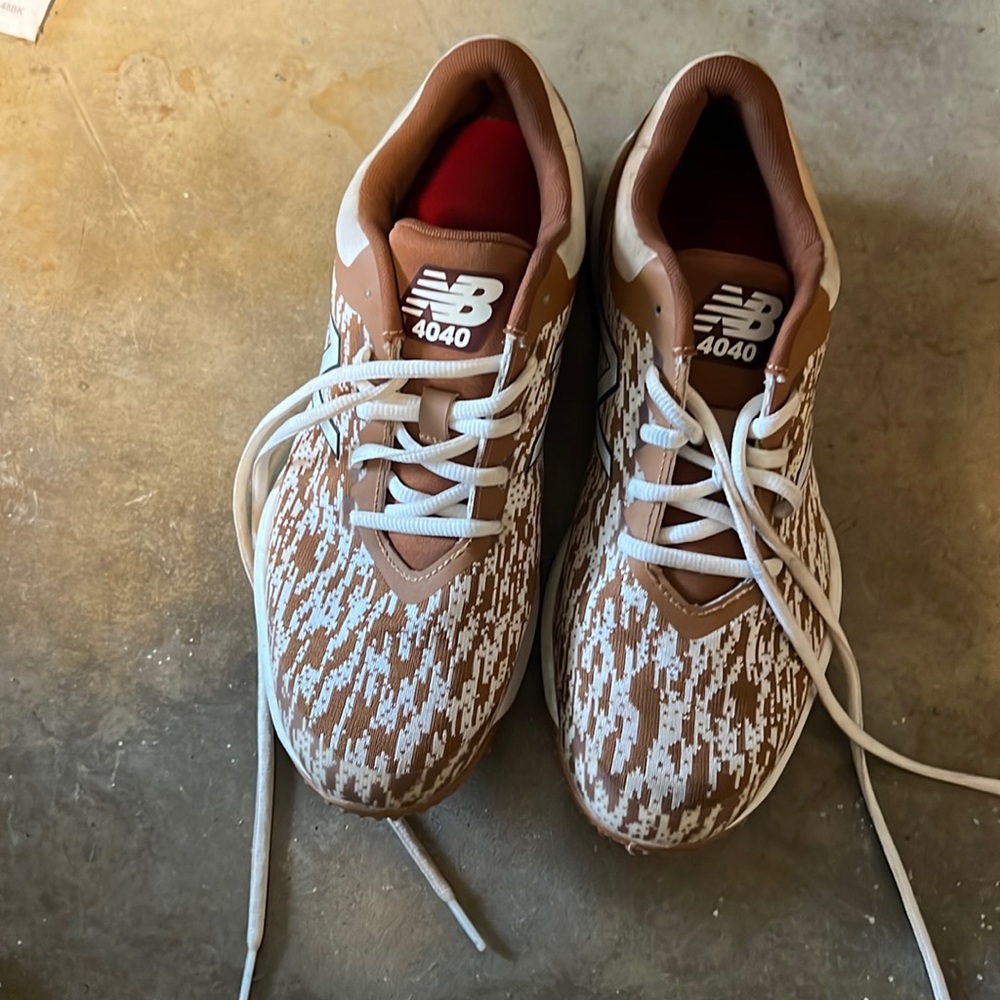 New Balance baseball turf shoes. Size 8